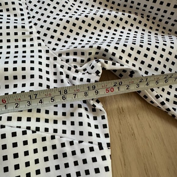 Banana Republic Tailored Button-Down Shirt, Size 12, Black and White - Picture 3 of 3